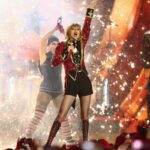 Top Music Artists of The World - Taylor Swift